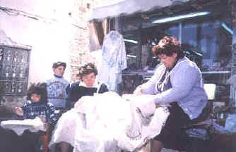 more lacemaking in the sunshine at Lefkara in Cyprus.jpg (26888 bytes)